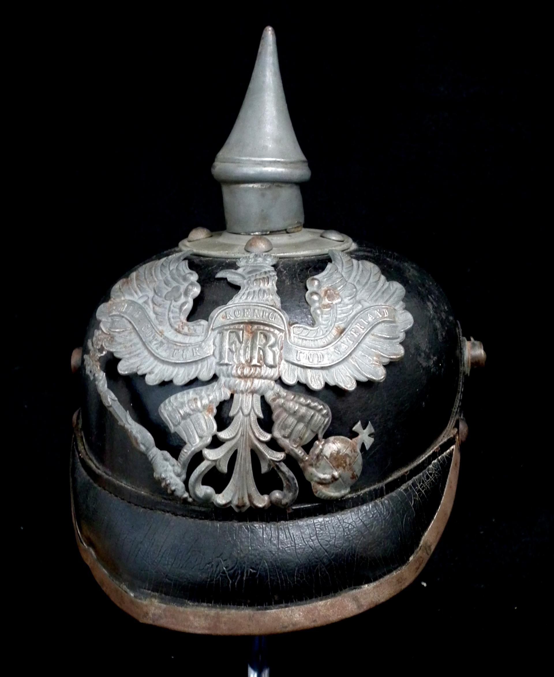 Prussian Enlisted Model 1915 Pickelhaube - Unique writing