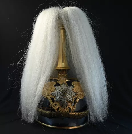Prussian 1st Garde Dragoon Reserve Officers Pickelhaube with Haarbush Visuel