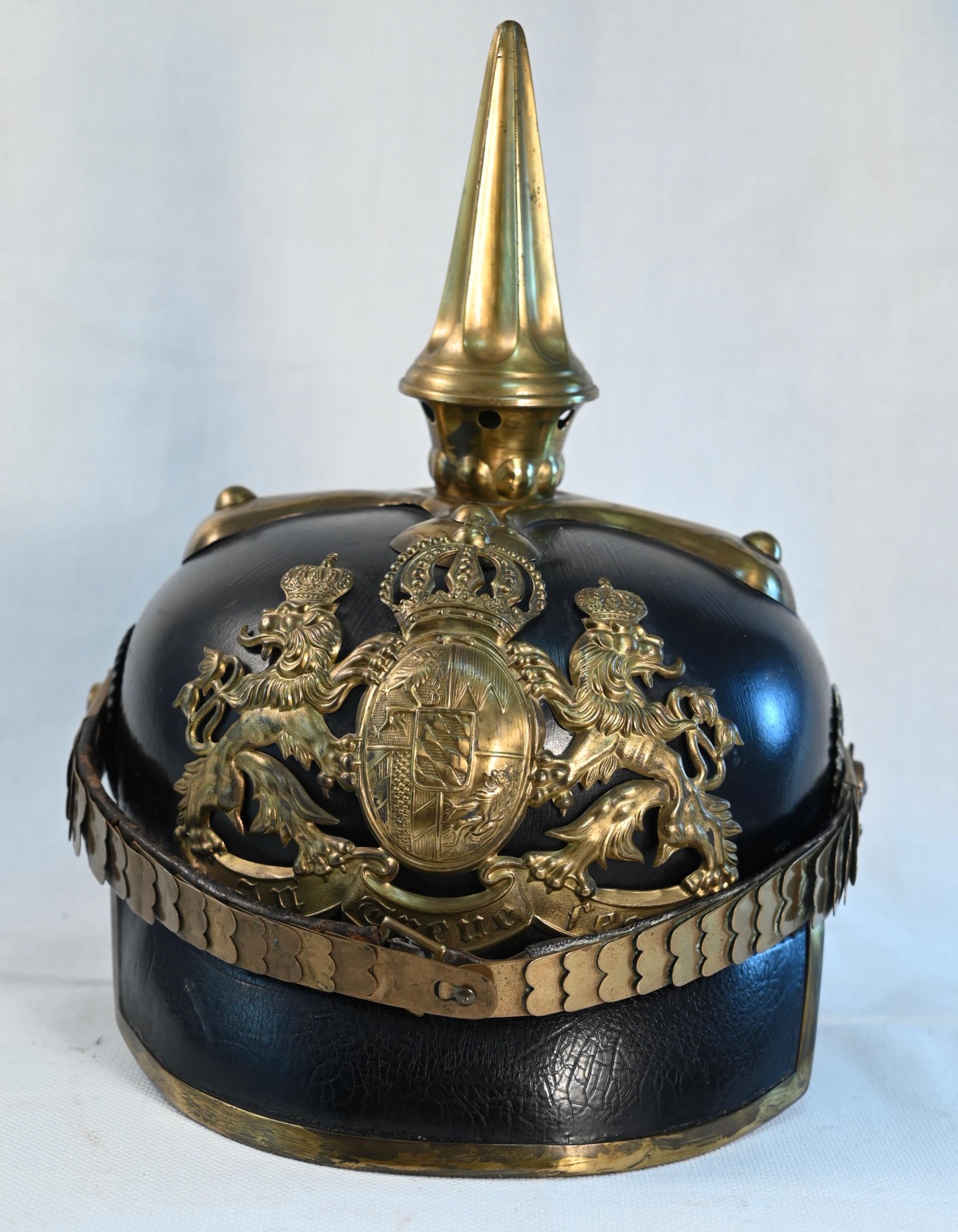 Bavarian Infantry of Foot Artillery Pickelhaube - MINT