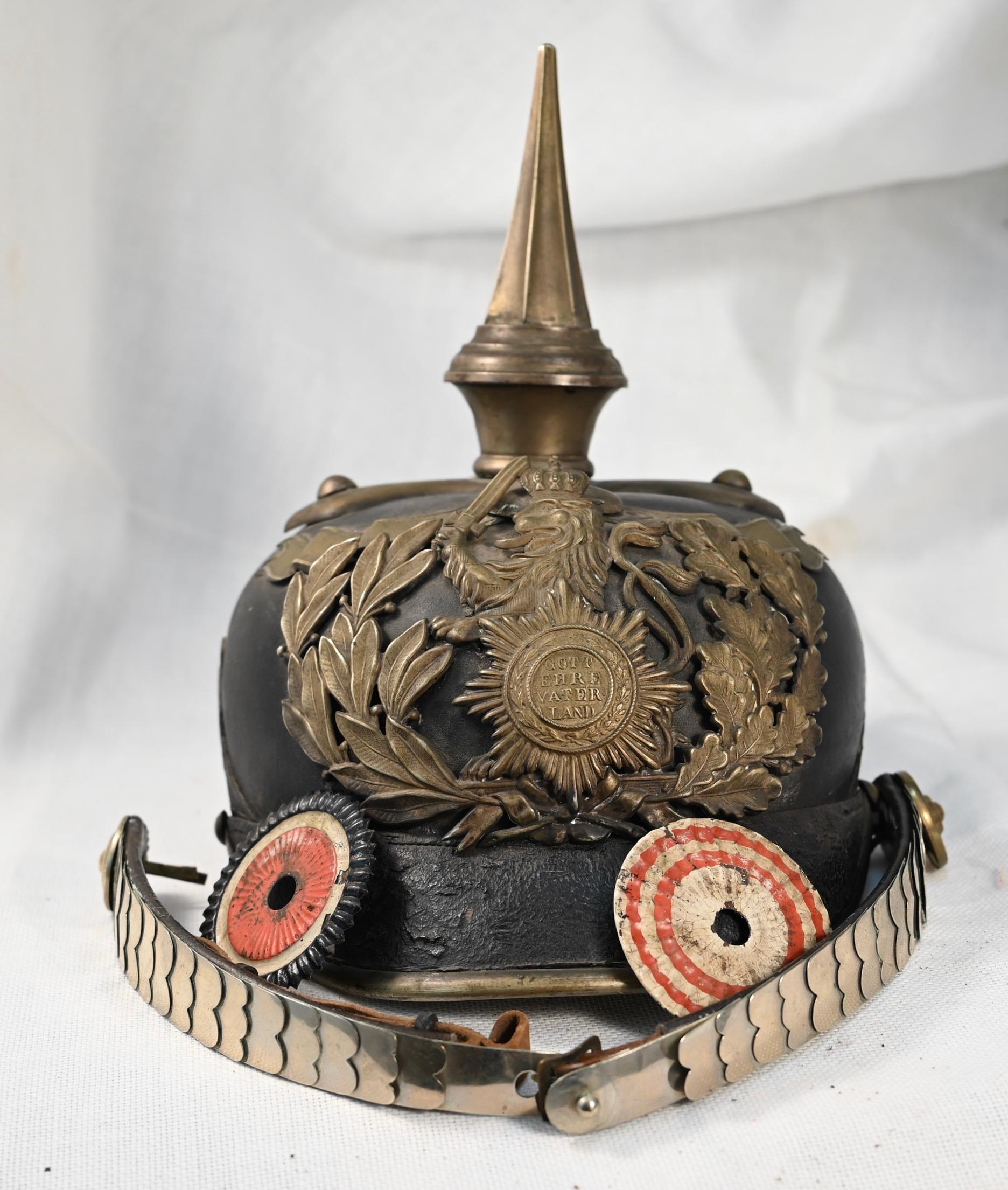 Hessen 115th Leib-Garde Infantry NCO Pickelhaube