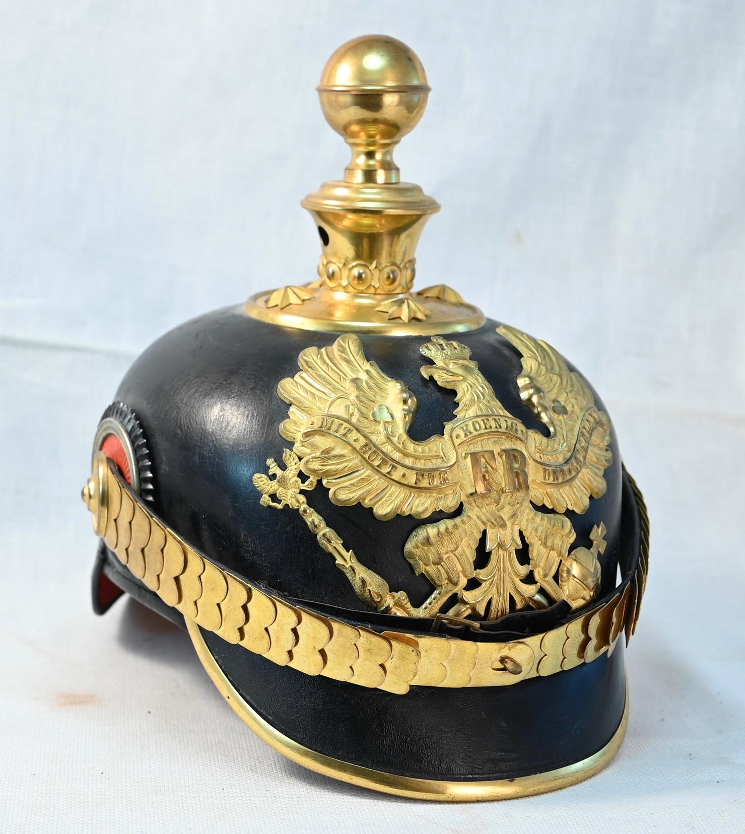 Prussian Artillery a Foot Officers Pickelhaube -Mint-
