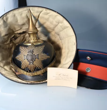 Saxon Reserve 105th Infantry Officer Pickelhaube and Visor Visuel