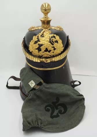 Hessen 25th Field Artillery Officers Pickelhaube with Cover Visuel