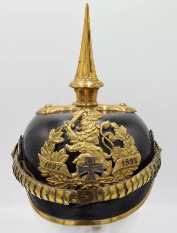 Hessen 117th Leib Infantry Officers Pickelhaube Visuel