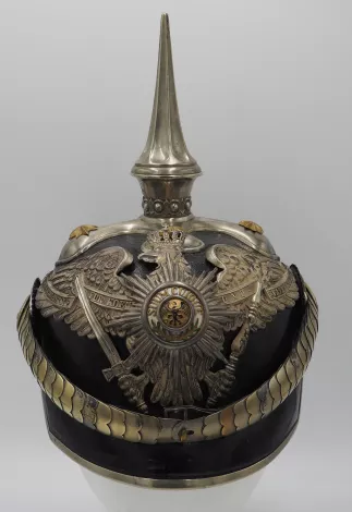 Prussian General a la Suite Pickelhaube Visuel