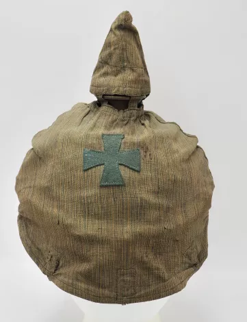 Prussian Landwehr Infantry Enlisted Pickelhaube with Field Cover Visuel